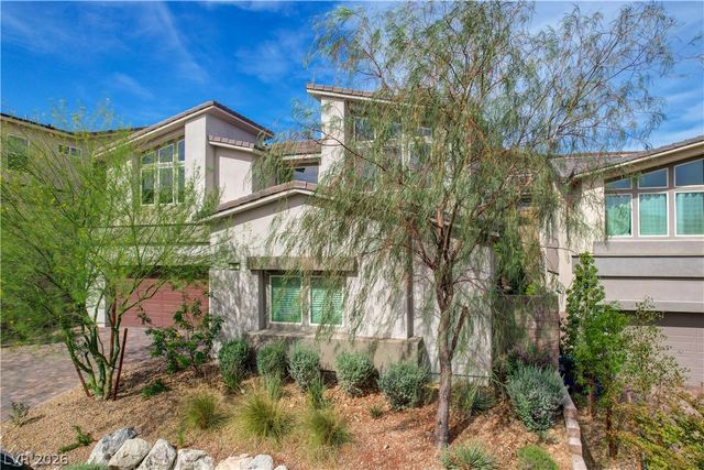 32 Vista Outlook Street, Henderson, NV 89011