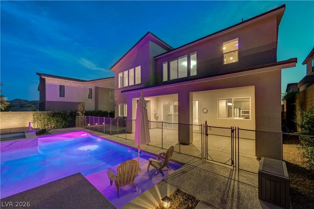 32 Vista Outlook Street, Henderson, NV 89011