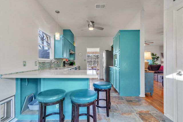 2812 Saratoga DR, Austin, TX 78733