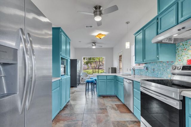 2812 Saratoga DR, Austin, TX 78733