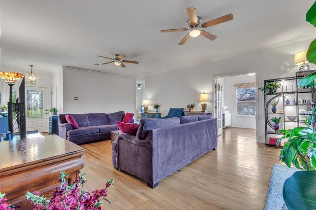 2812 Saratoga DR, Austin, TX 78733