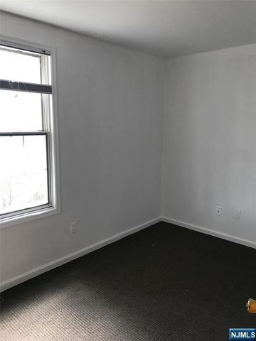 1 Cedar Lane, Paramus, NJ 07652