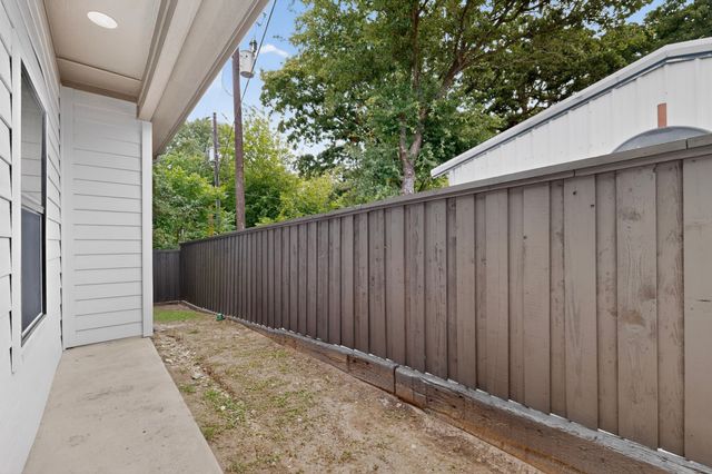 400 Kenny Drive, West Tawakoni, TX 75474