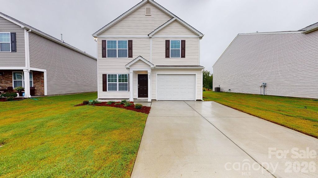 28 Katherine Emilie Drive, Hendersonville, NC 28792