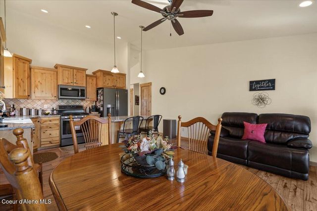 7881 W Kayak CT, Rathdrum, ID 83858