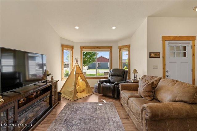 7881 W Kayak CT, Rathdrum, ID 83858