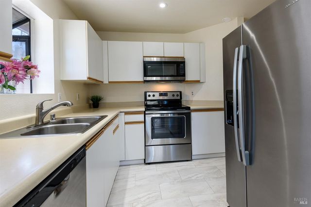 439 Mission Blvd, Santa Rosa, CA 95409