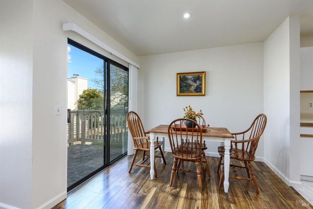 439 Mission Blvd, Santa Rosa, CA 95409