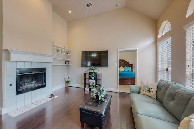 219 Sandy Creek Place, Desoto, TX 75115
