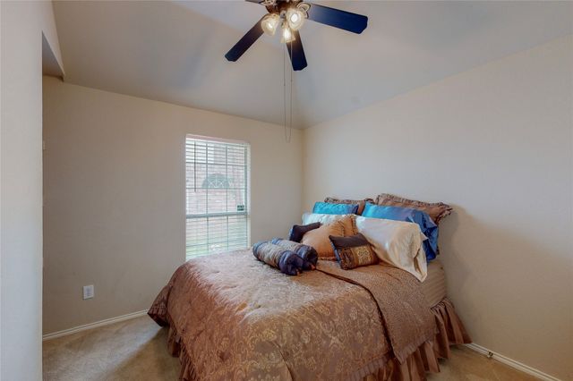 219 Sandy Creek Place, Desoto, TX 75115