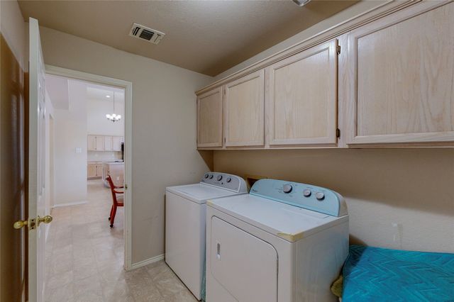219 Sandy Creek Place, Desoto, TX 75115