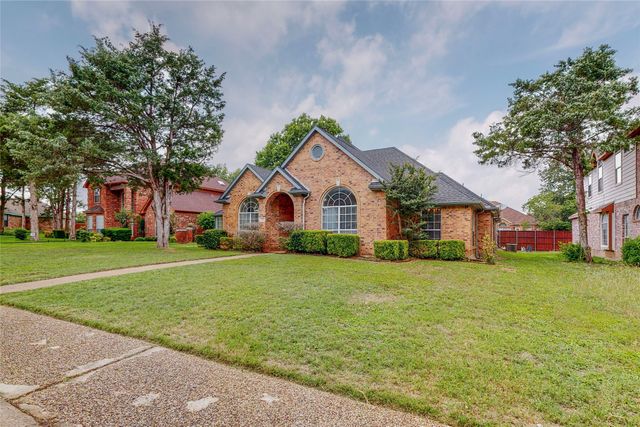 219 Sandy Creek Place, Desoto, TX 75115