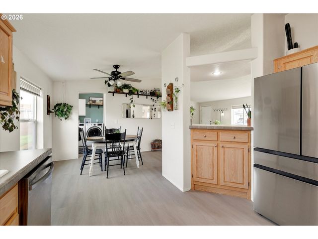 1247 BOARDWALK Ave, Molalla, OR 97038