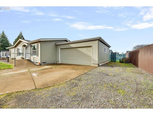 1247 BOARDWALK Ave, Molalla, OR 97038
