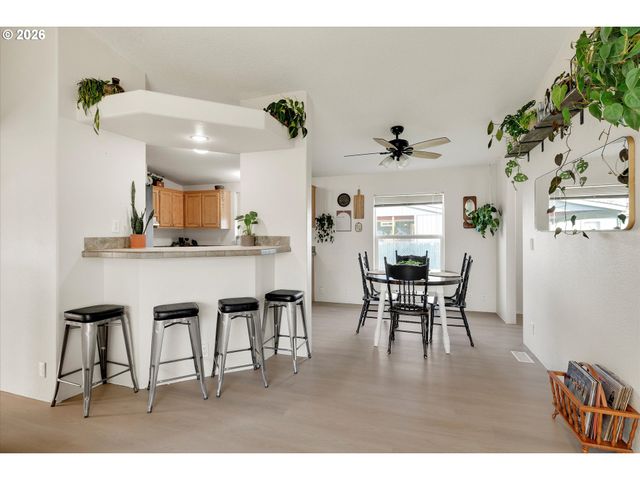 1247 BOARDWALK Ave, Molalla, OR 97038