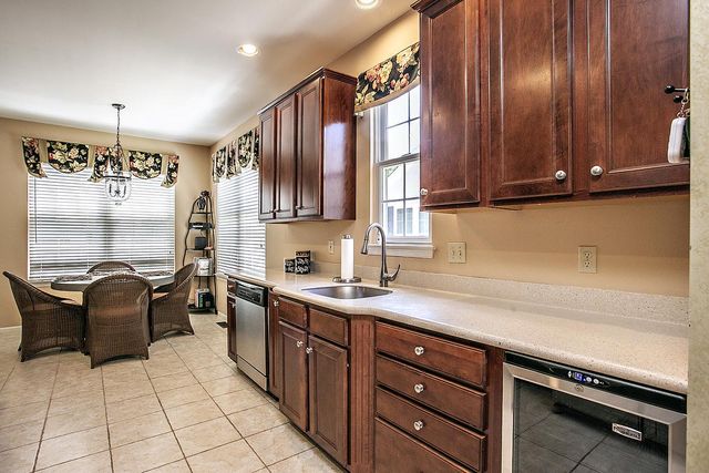 27 WESTHAMPTON WAY, Lansdale, PA 19446