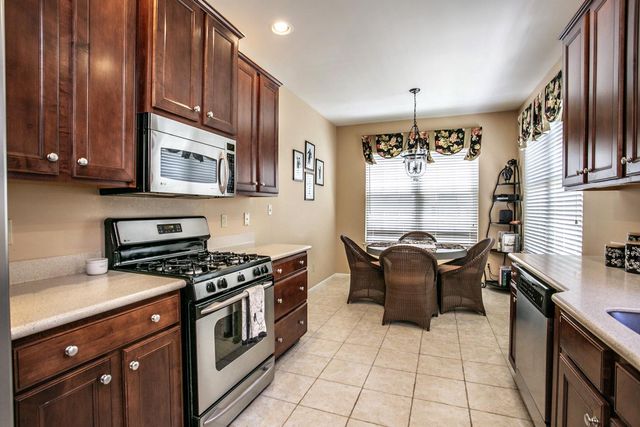 27 WESTHAMPTON WAY, Lansdale, PA 19446