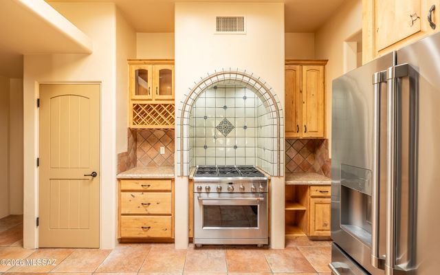 5550 W Open R Place, Tucson, AZ 85713