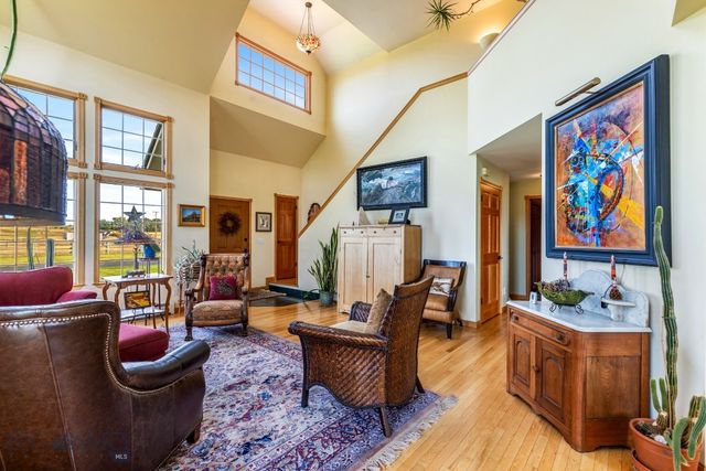 11400 Gooch Hill Road, Gallatin Gateway, MT 59730