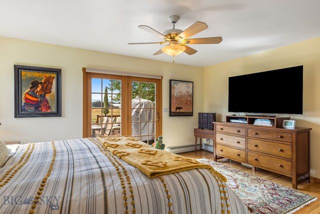 11400 Gooch Hill Road, Gallatin Gateway, MT 59730