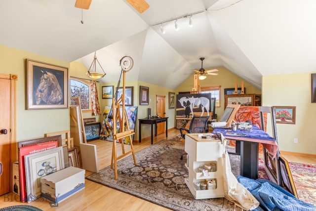 11400 Gooch Hill Road, Gallatin Gateway, MT 59730