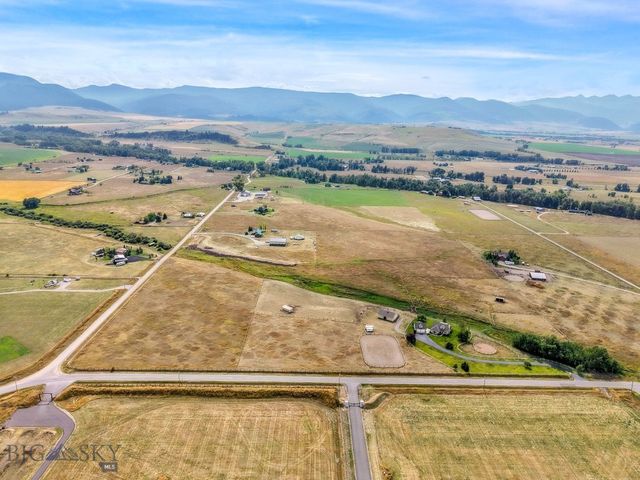 11400 Gooch Hill Road, Gallatin Gateway, MT 59730