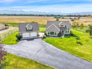 11400 Gooch Hill Road, Gallatin Gateway, MT 59730