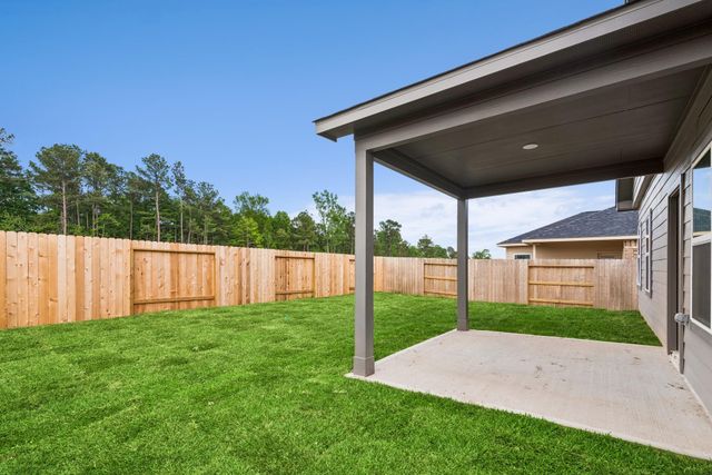 9722 Enclave Ridge Road, Willis, TX 77318