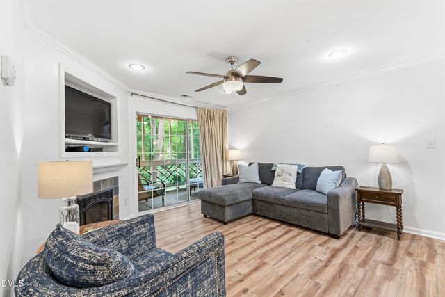 1006 Kingswood Drive J, Chapel Hill, NC 27517