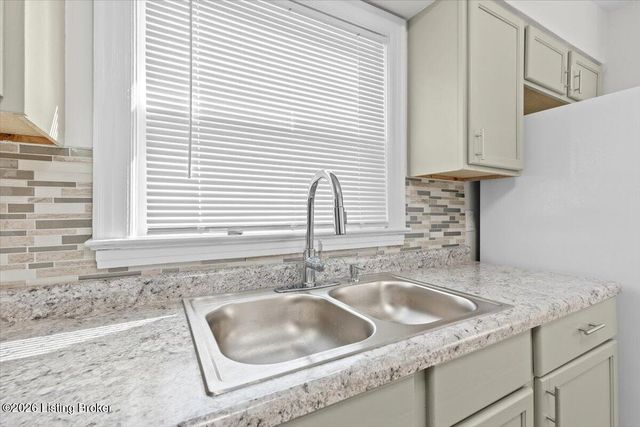 1600 Algonquin Pkwy 1, Louisville, KY 40210