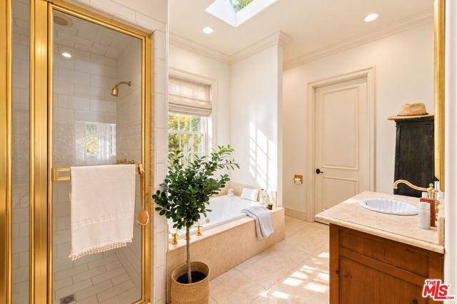 9835 Portola Drive, Los Angeles, CA 90210