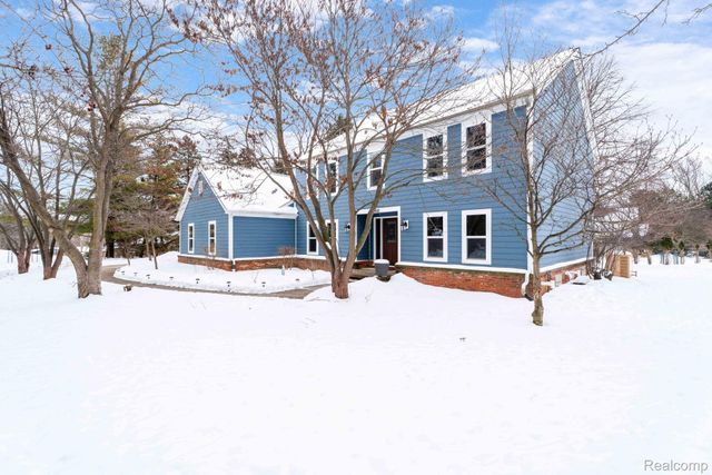 26192 Hidden Valley Drive, Farmington Hills, MI 48331