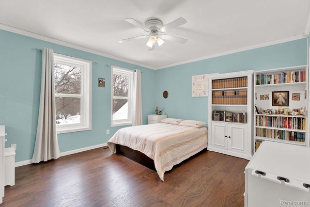 26192 Hidden Valley Drive, Farmington Hills, MI 48331