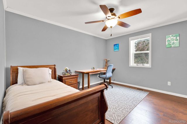 26192 Hidden Valley Drive, Farmington Hills, MI 48331