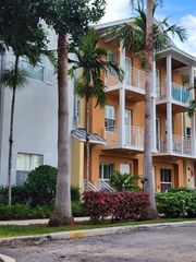 335 SW 13th Ter, Fort Lauderdale, FL 33312