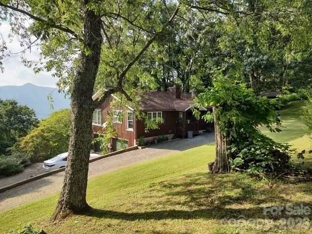 415 Treetop Lane, Waynesville, NC 28785