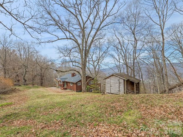 415 Treetop Lane, Waynesville, NC 28785