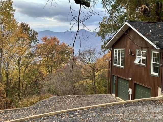 415 Treetop Lane, Waynesville, NC 28785