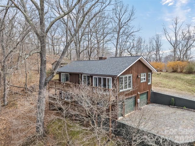 415 Treetop Lane, Waynesville, NC 28785