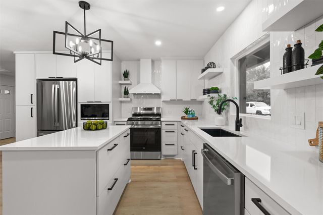 903 Cardiff DR, Austin, TX 78745