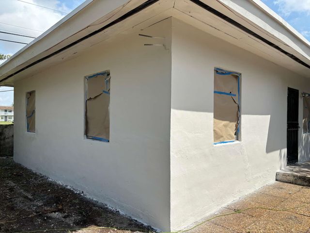 537 NW 16th Ave, Fort Lauderdale, FL 33311