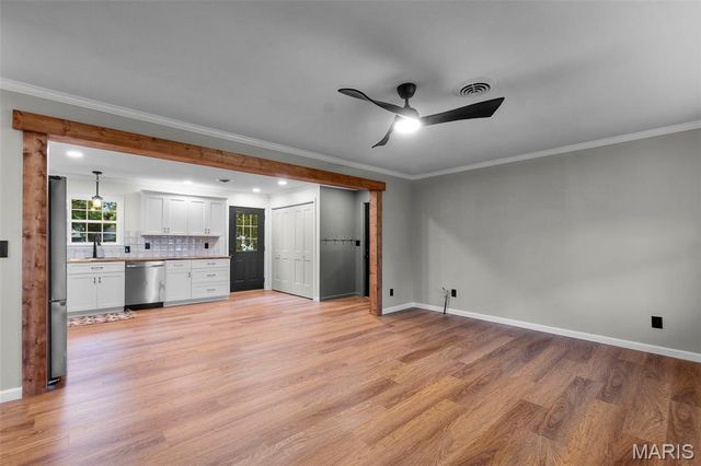 201 Lunbeck Avenue, Gideon, MO 63848