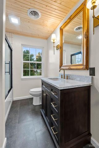 201 Lunbeck Avenue, Gideon, MO 63848