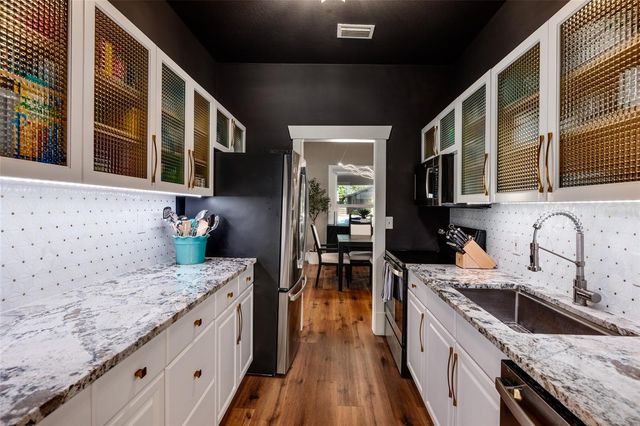 127 23RD STREET N, St Petersburg, FL 33713