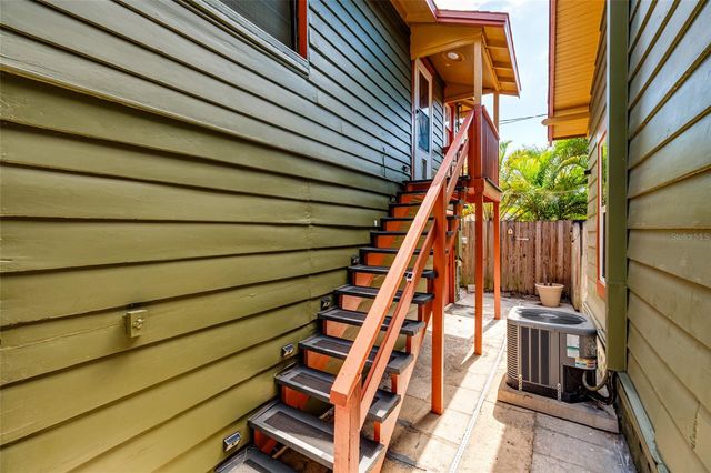 127 23RD STREET N, St Petersburg, FL 33713