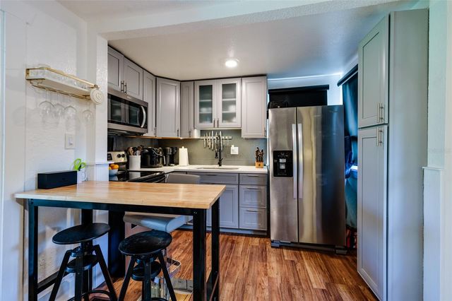 127 23RD STREET N, St Petersburg, FL 33713