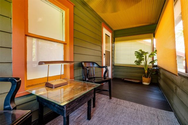 127 23RD STREET N, St Petersburg, FL 33713