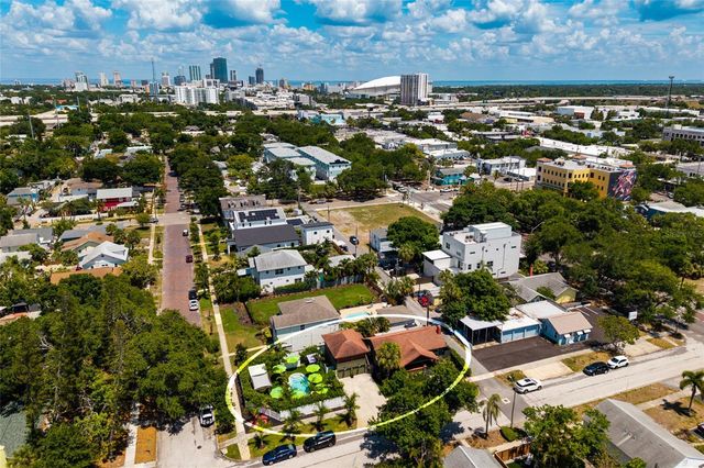 127 23RD STREET N, St Petersburg, FL 33713