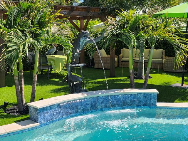 127 23RD STREET N, St Petersburg, FL 33713