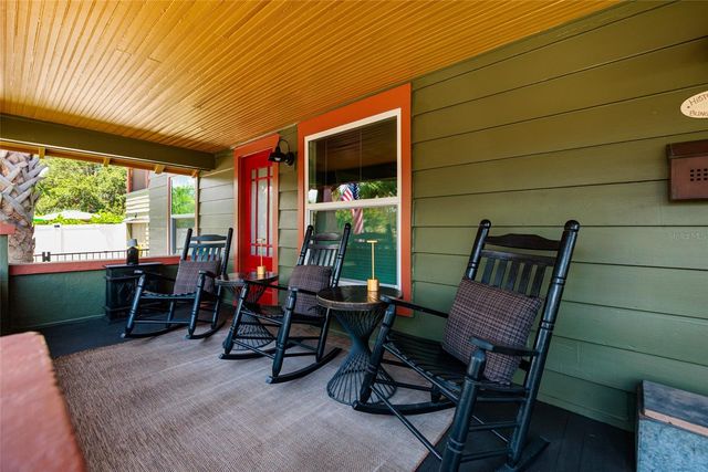 127 23RD STREET N, St Petersburg, FL 33713